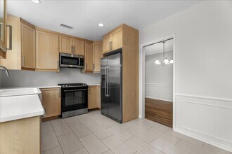 6706 Densmore Ave in Los Angeles, CA - Building Photo - Building Photo
