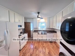 824 E Orange St in Fayetteville, NC - Building Photo - Building Photo