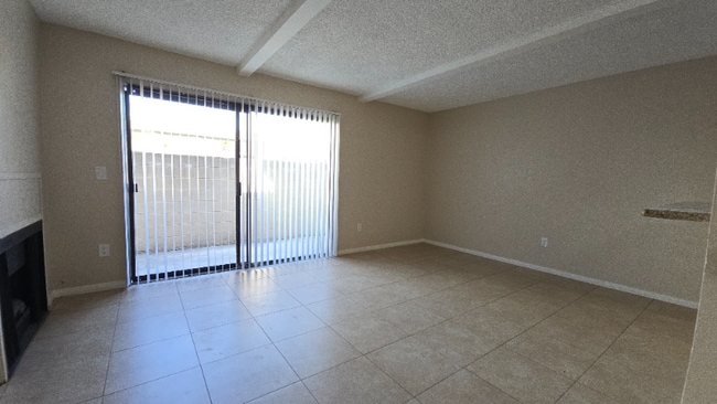 2120 Delaware St in Huntington Beach, CA - Building Photo - Building Photo