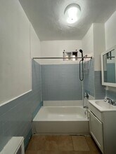 205 Bidwell Ave, Unit 7 in Jersey City, NJ - Foto de edificio - Building Photo