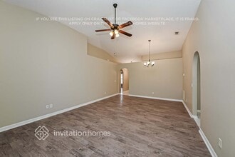 4508 Stable Dr in Valrico, FL - Building Photo - Building Photo