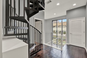 465 E South St in Orlando, FL - Building Photo - Building Photo