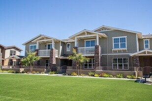 Paseo Village in Ramona, CA - Building Photo