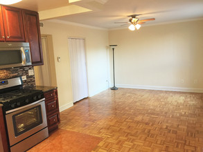 Newly renovated apartment! in Richmond, VA - Foto de edificio - Building Photo