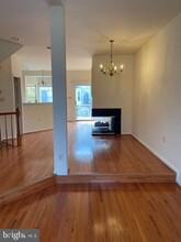 13115 Sparrow Tail Ln in Fairfax, VA - Building Photo - Building Photo