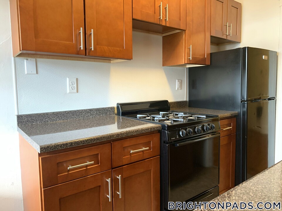 116 Washington St in Boston, MA - Building Photo