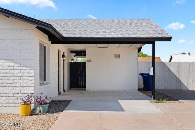 414 W Santa Cruz Dr in Tempe, AZ - Building Photo - Building Photo