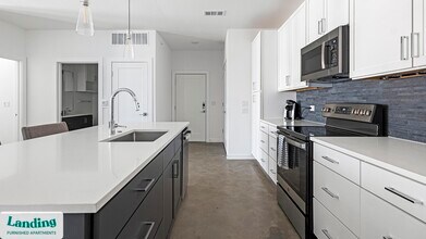 5511 Caprock Smt Dr, Unit 1213 in Bee Cave, TX - Building Photo - Building Photo