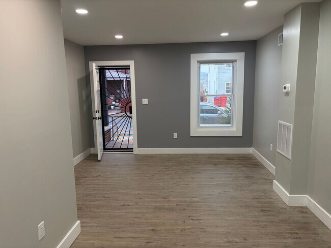 507 W Vine St in Stowe, PA - Building Photo - Building Photo