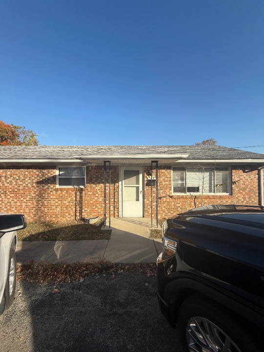 509 E Staat St in Fortville, IN - Building Photo