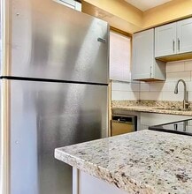 2408 Linhart Ave, Unit 2408 Linhart Avenue Fort Myers FL in Ft. Myers, FL - Foto de edificio - Building Photo