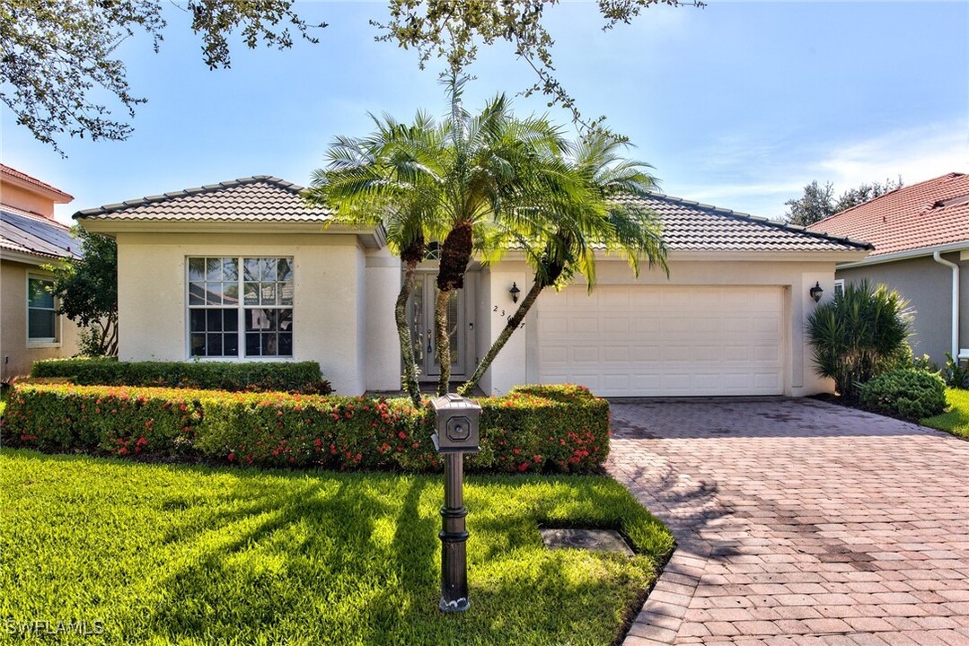 23647 Via Carino Ln in Bonita Springs, FL - Building Photo