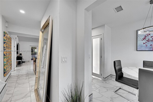 18578 Woodstream Dr in Boca Raton, FL - Building Photo - Building Photo