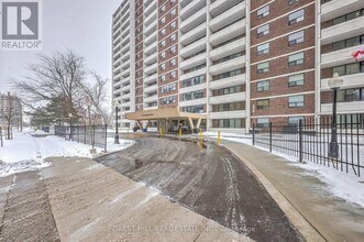 101 Prudential Dr in Toronto, ON - Building Photo - Building Photo