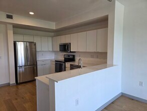 400 Herron Dr, Unit 321 in Nashville, TN - Building Photo - Building Photo