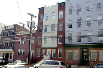 308 MONROE St in Hoboken, NJ - Building Photo - Building Photo