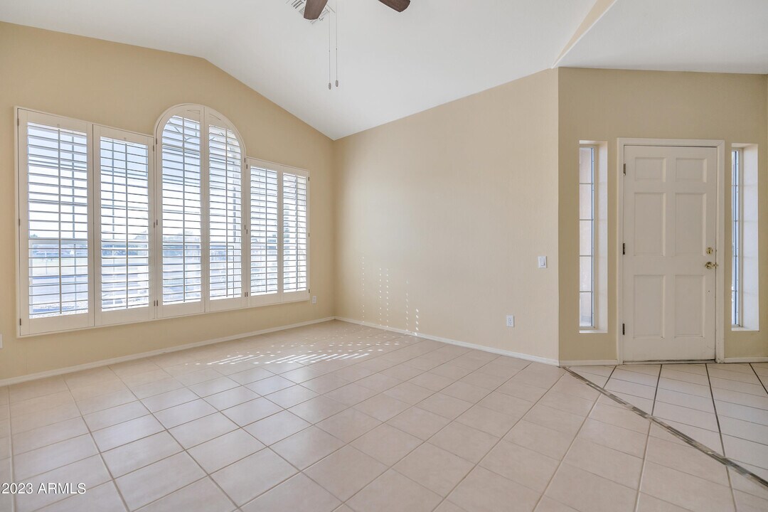 3314 E Utopia Rd in Phoenix, AZ - Building Photo