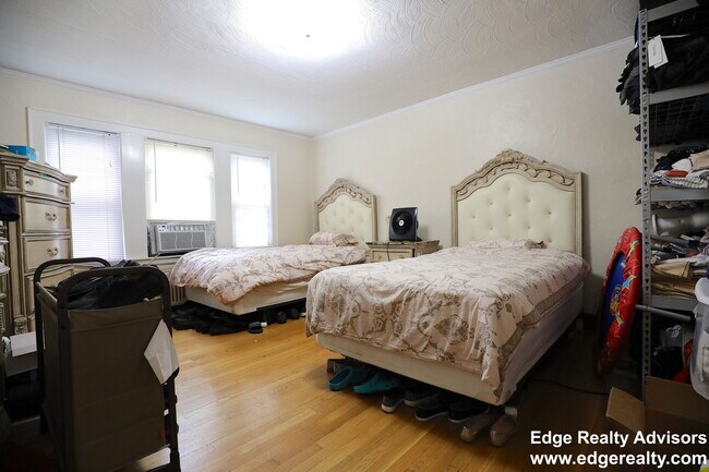 33 Wiltshire Rd, Unit 1 in Boston, MA - Building Photo - Building Photo