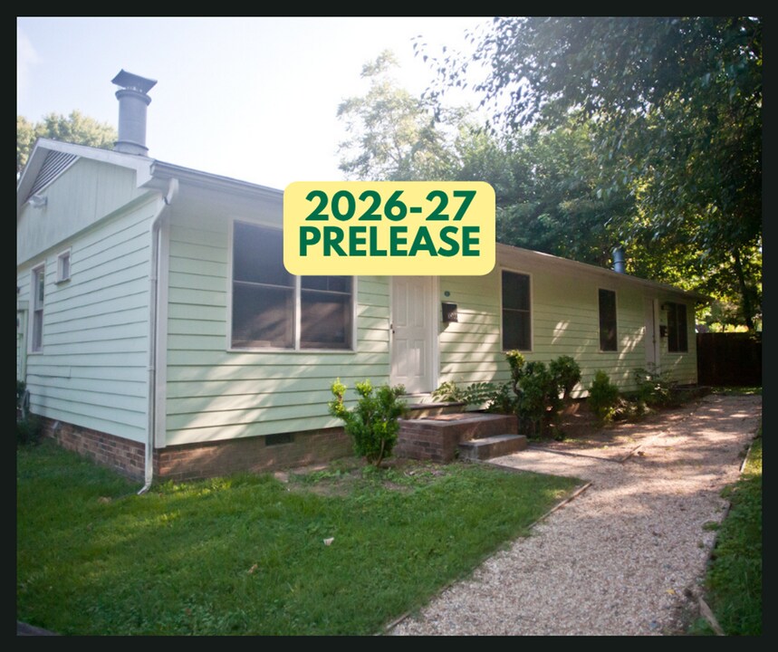 109 Cameron Ct in Chapel Hill, NC - Building Photo