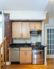 410 E 13th St, Unit 2C in New York, NY - Building Photo - Building Photo