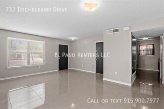 732 Teichelkamp Dr in Horizon City, TX - Foto de edificio - Building Photo
