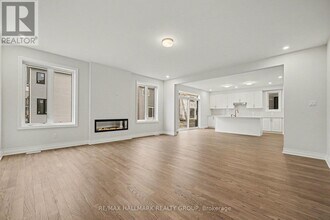 122 Viburnum Ter in Ottawa, ON - Building Photo - Building Photo