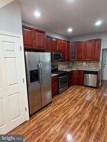 1933 Cambridge St in Philadelphia, PA - Building Photo