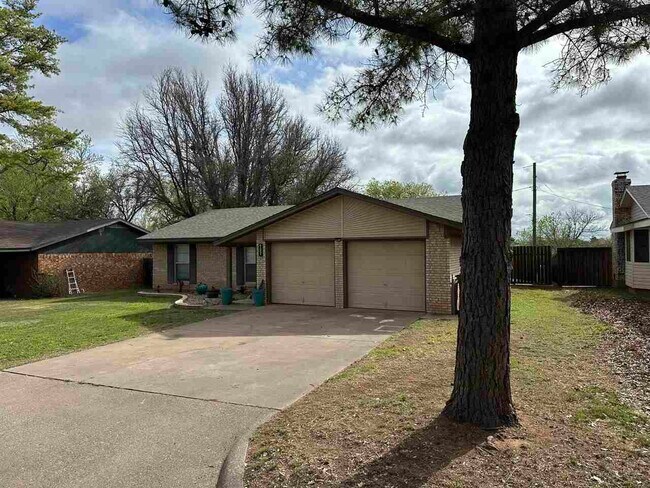 property at 727 Gayle St