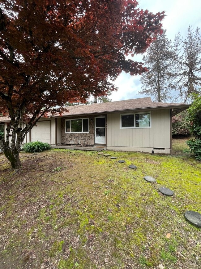 18950 NW Shadow Ln in Portland, OR - Building Photo - Building Photo