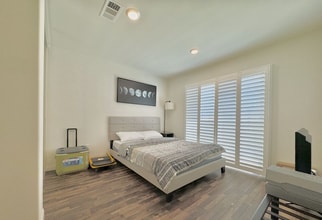 14416 Plum Ln, Unit Apt 2 in Gardena, CA - Building Photo - Building Photo