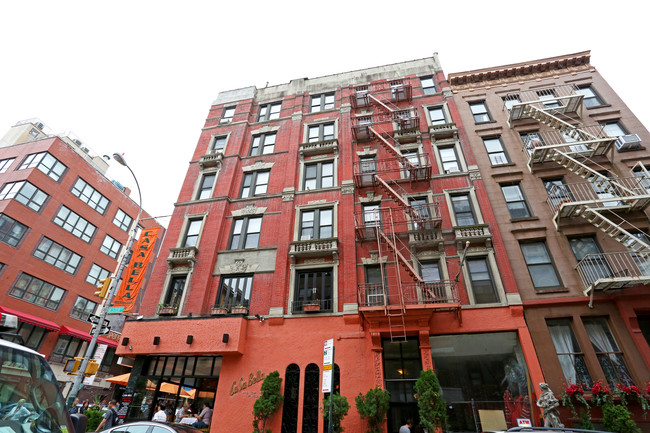 127 Mulberry St in New York, NY - Building Photo - Building Photo