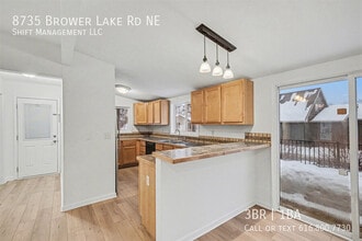 8735 Brower Lake Rd NE in Rockford, MI - Building Photo - Building Photo