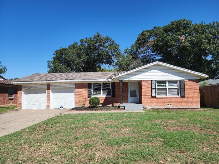 5453 Wayside Ave in Fort Worth, TX - Building Photo