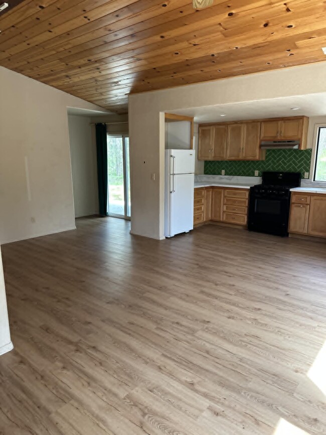 property at 48899 Winners Cir Dr