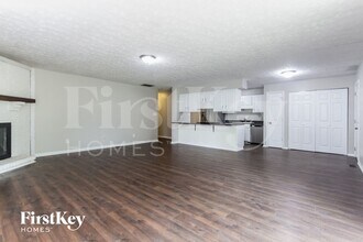 8930 Ridgepointe Ct in Indianapolis, IN - Building Photo - Building Photo