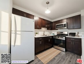 1208 W Adams Blvd in Los Angeles, CA - Foto de edificio - Building Photo