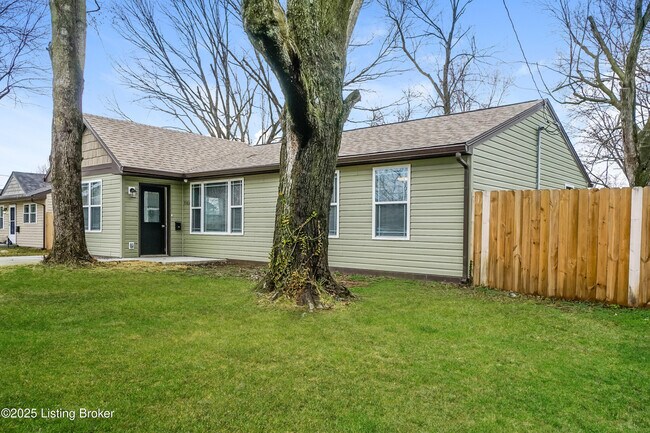 7103 Betsy Ross Dr in Louisville, KY - Building Photo - Building Photo