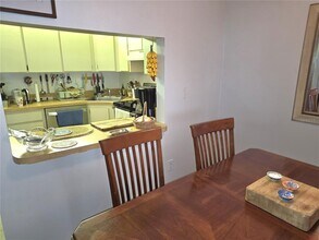 1281 Pine Ridge Cir E in Tarpon Springs, FL - Building Photo - Building Photo