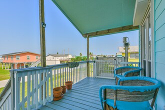 4026 Kent Dr in Galveston, TX - Building Photo - Building Photo