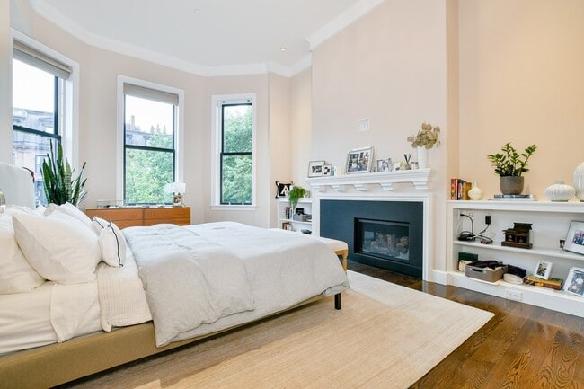 298 Beacon St in Boston, MA - Foto de edificio - Building Photo