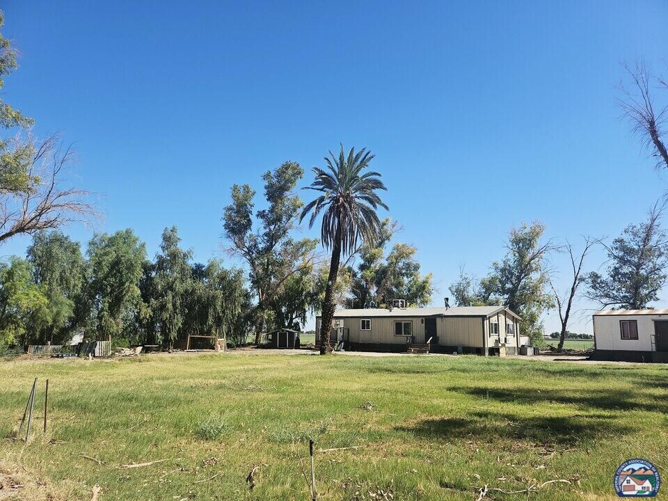 1202-1286 CA-86 in El Centro, CA - Building Photo