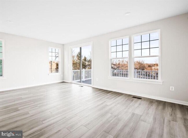 42508 Invergordon Ter in Sterling, VA - Building Photo - Building Photo