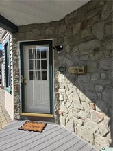 40 E Evergreen St in Nazareth, PA - Building Photo - Building Photo