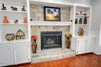 1102 Blackthorn Rd in Louisville, KY - Building Photo - Building Photo