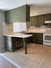 5825 Elm St in New Port Richey, FL - Building Photo - Building Photo