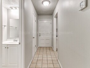 8510 Candlewood Dr in Oklahoma City, OK - Building Photo - Building Photo