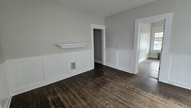 1165 Noble Ave, Unit 1 in Bridgeport, CT - Foto de edificio - Building Photo