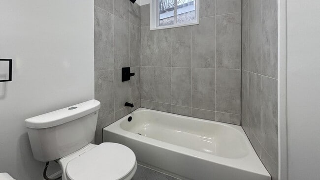 1329 N Wanamaker St in Philadelphia, PA - Building Photo - Building Photo