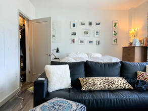 180 Telford St, Unit 205 in Boston, MA - Building Photo - Building Photo