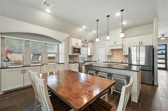 3829 Honey Grove Dr in Midlothian, TX - Building Photo - Building Photo